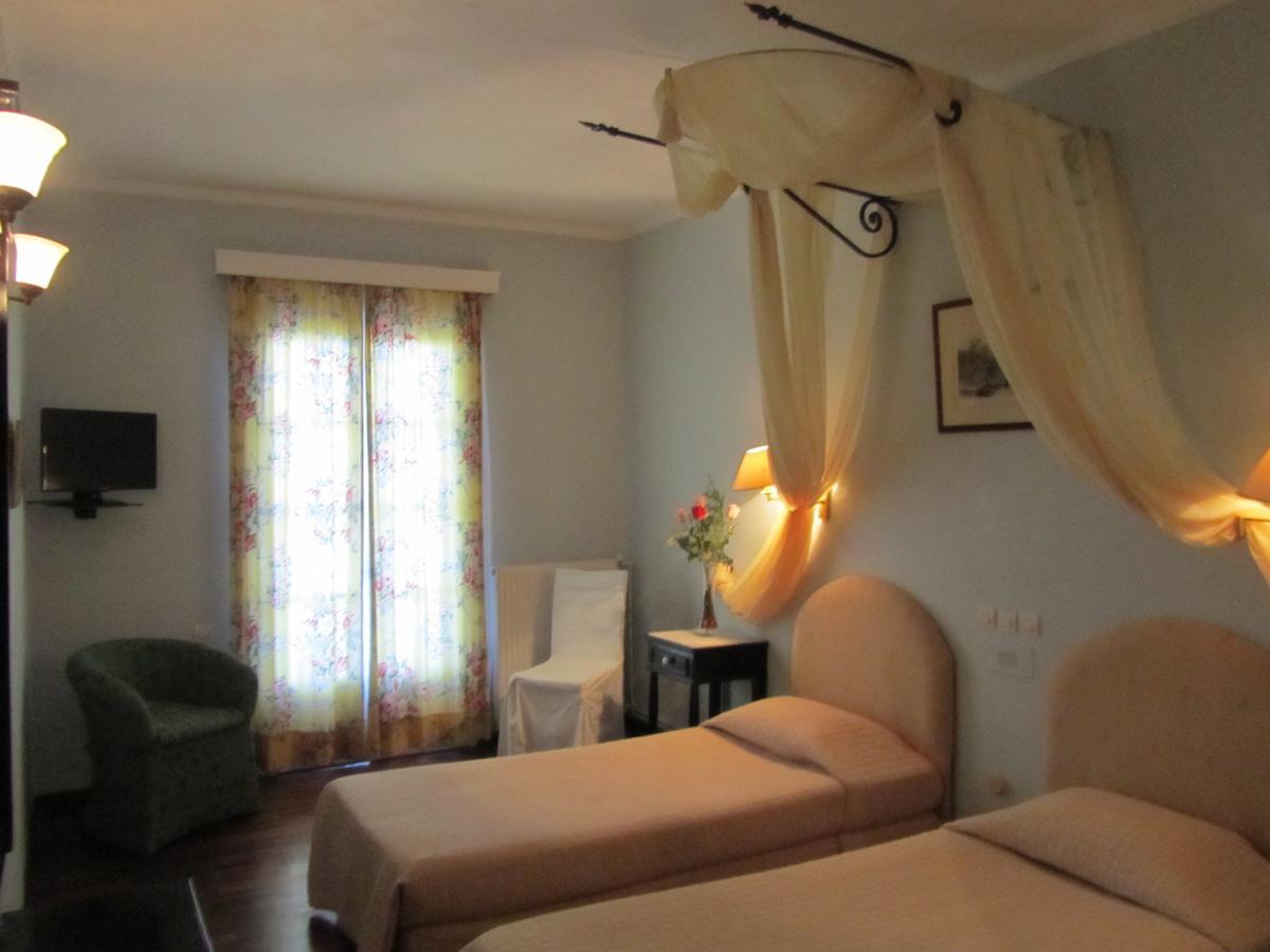 Levant Hotel Пелекас Екстериор снимка