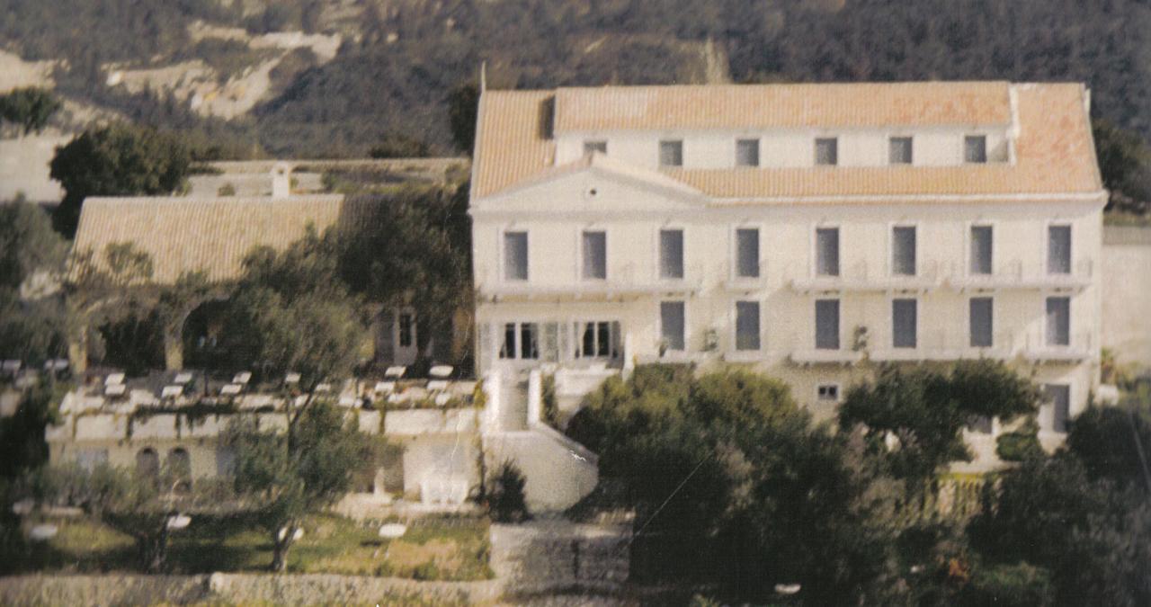 Levant Hotel Пелекас Екстериор снимка